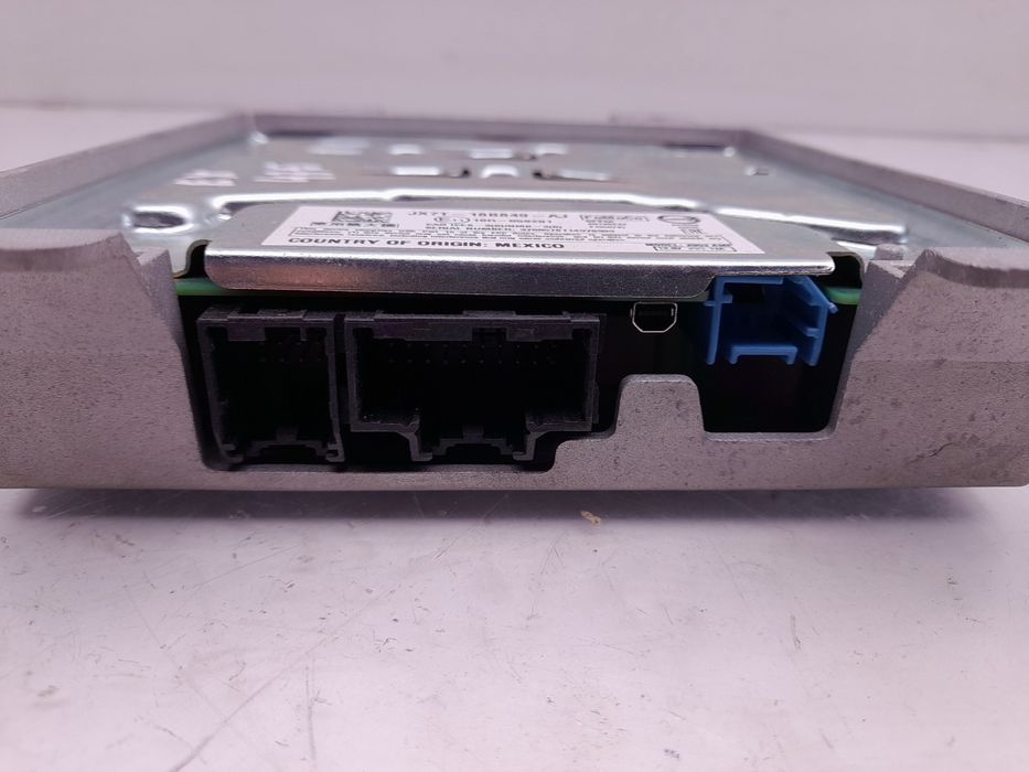 Rádio / auto-rádio FORD Focus IV