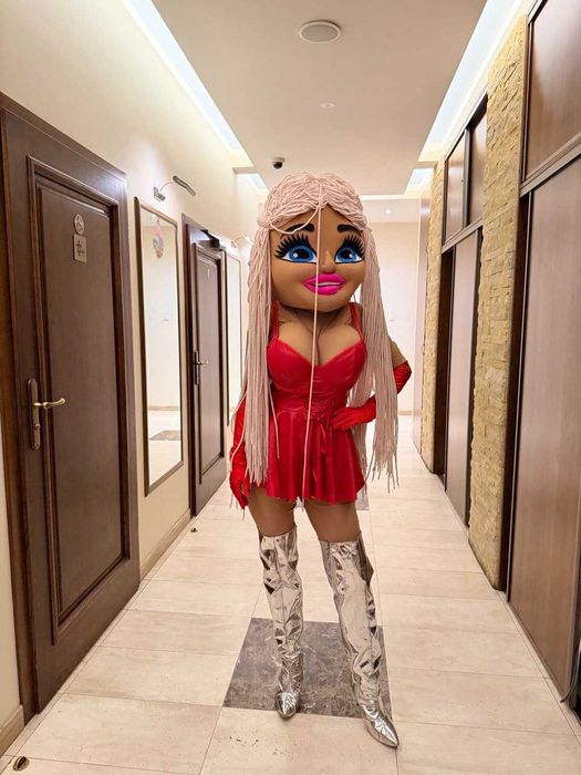 Żywa maskotka, Alvaro, Lalka, Mężczyzna, Kobieta, Tancerz, Tancerka