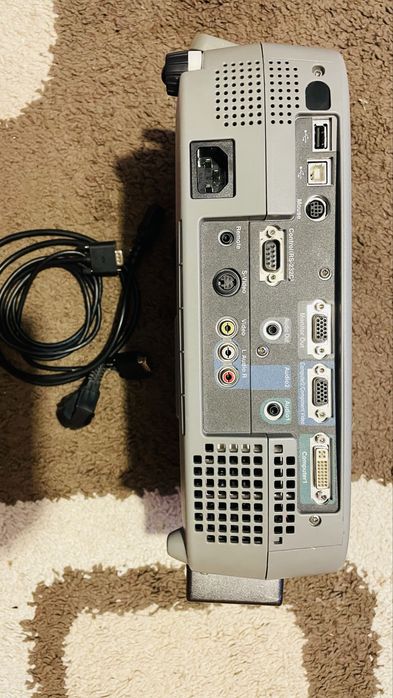 Projektor multimedialny EPSON EMP-600 uszkodzony