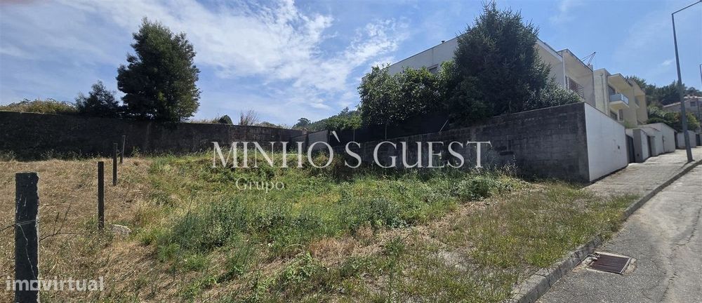 Plot of Land (252 m²) for Construction with Approved Residential Project – S. Pedro