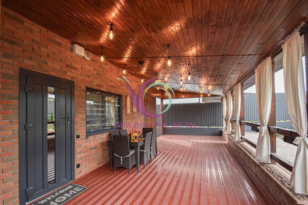 5-к. будинок 176 м2 з власним подвір’ям за вул. Гузара