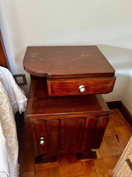 Quarto Completo em Madeira Maciça