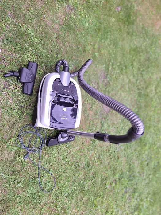 Odkurzacz Bosch 2100 W, model BWD421PRO/04
