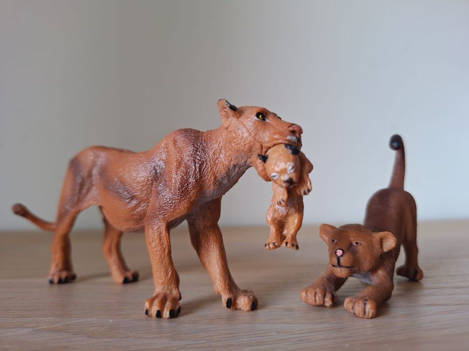 Lwy firmy schleich