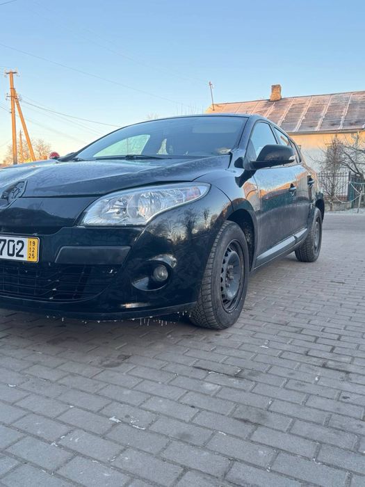 Рено меган3 1.6 бенз недорого хетчбек 187тис рідного