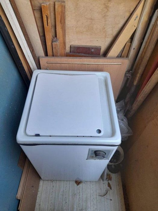 Продам стиральную машинку