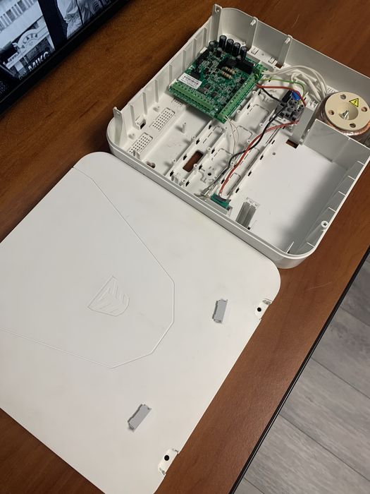 Модуль Tiras M-ZP mBox для розширення зон і виходів для ППК Orion NOVA