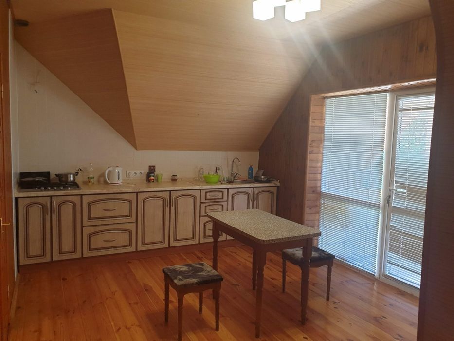 Опенда квартири 12000 всі комунальні сплачує власник