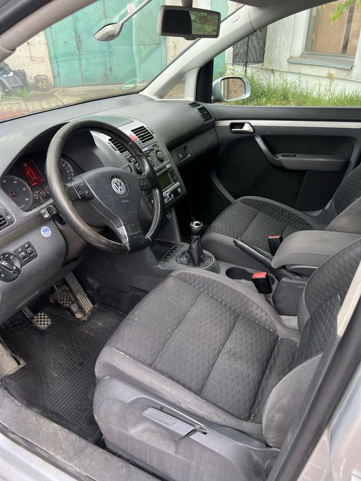 Volkswagen Touran 1.9 TDI 7 osobowy manual 2007 lift hak