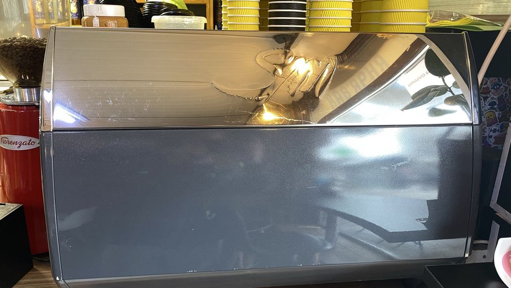 Професійна кавомашина la san marco 100t