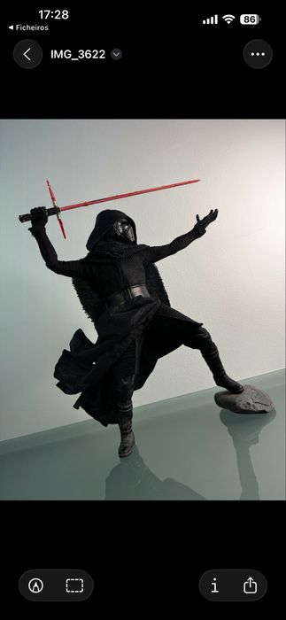 Kylo ren hot toys