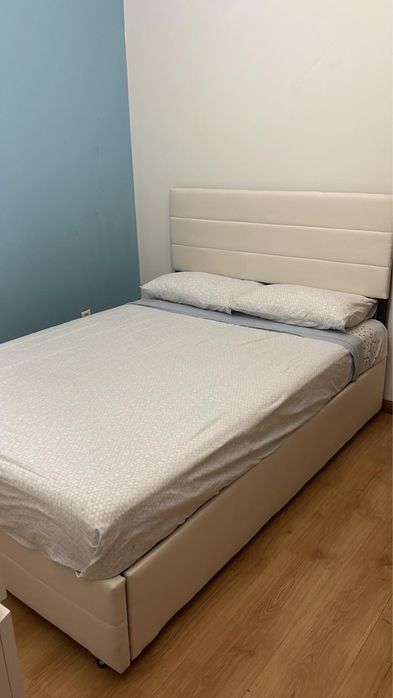 Cama completa com colchões