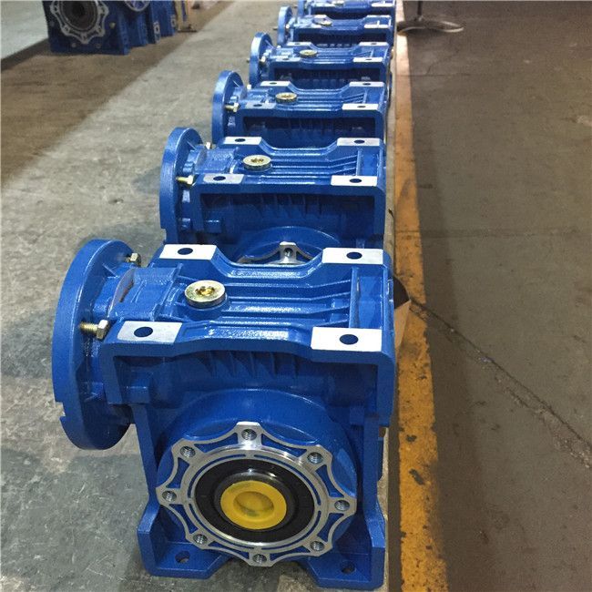 Редуктор червячний, мотор-редуктор.