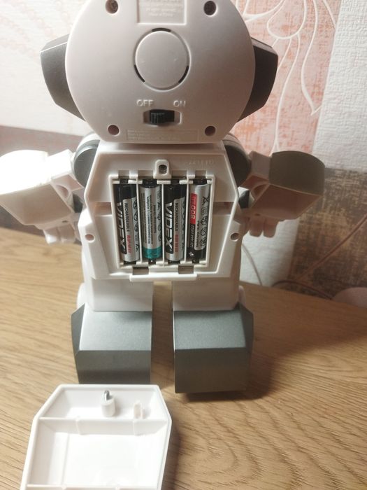 Робот-MD-2 Medi Bot
Эхо-бoт