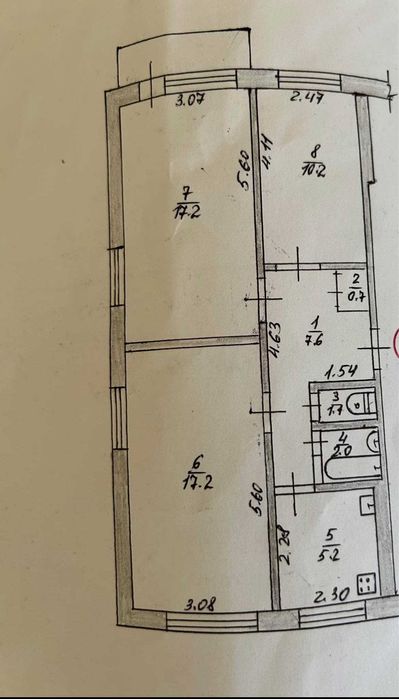 3-кімнатна квартира по вул. Космонавтів в гарному  стані. ТЕРМІНОВО!