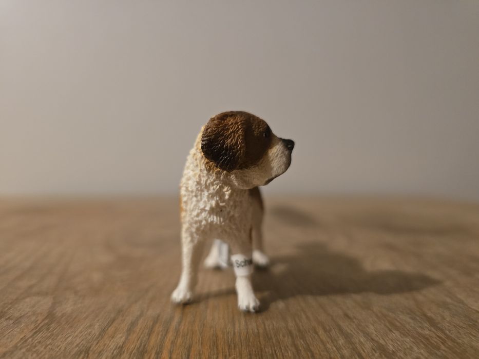 Schleich pies bernardyn figurka model wycofany z 2014 r.