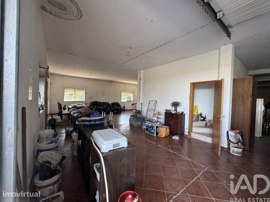 Moradia isolada T4 em Serra e Junceira de 204,5 m2