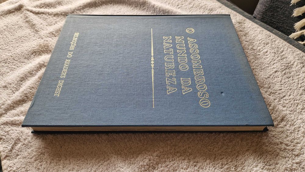 Livro "O Assombro Mundo da Natureza"