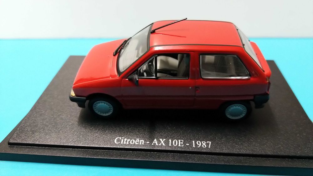 Citroen AX 1.0 E (1987) - Miniatura escala 1/43 da Universal Hobbies