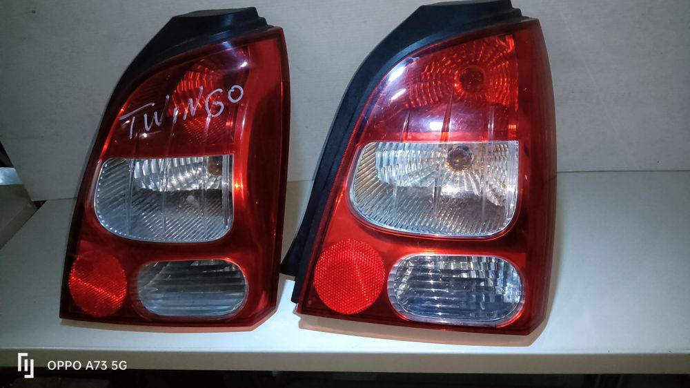 Farolim Renault Twingo original lado direito 2010