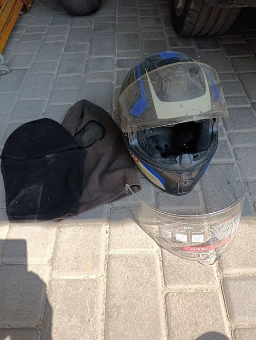 Продам мотошлем ..