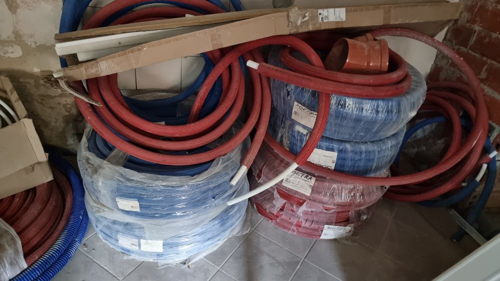 Rura pex 32 x 3,0 w otulinie 100m