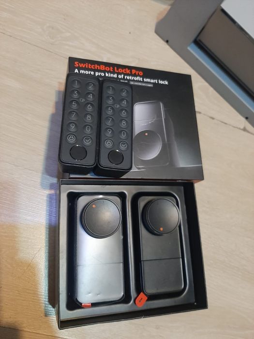 Elektroniczny zamek BT SwitchBot WiFi Smart Lock Pro