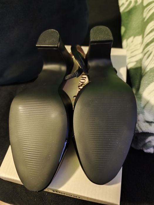 Buty czółenka - Clara Barson - 38 czarne