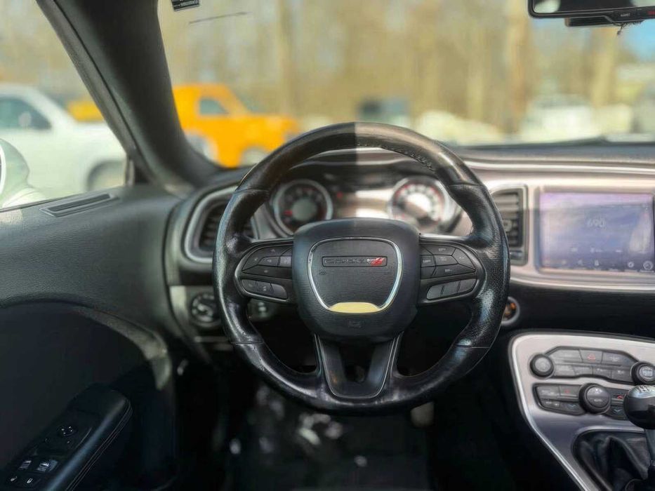 Dodge Challenger RT      2020