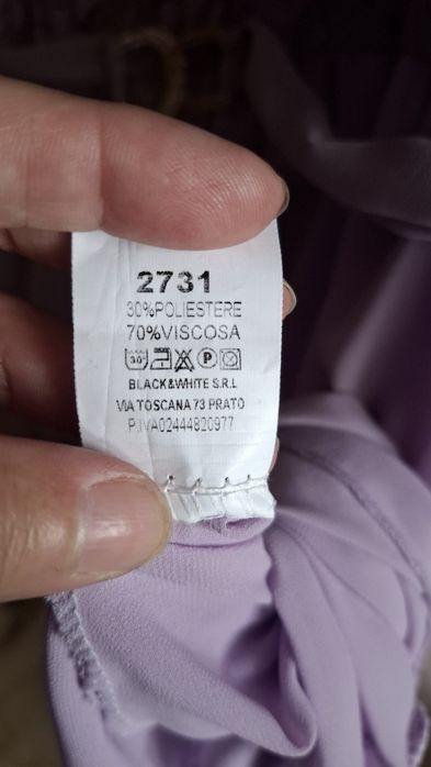 Śliczna sukienka nowa.