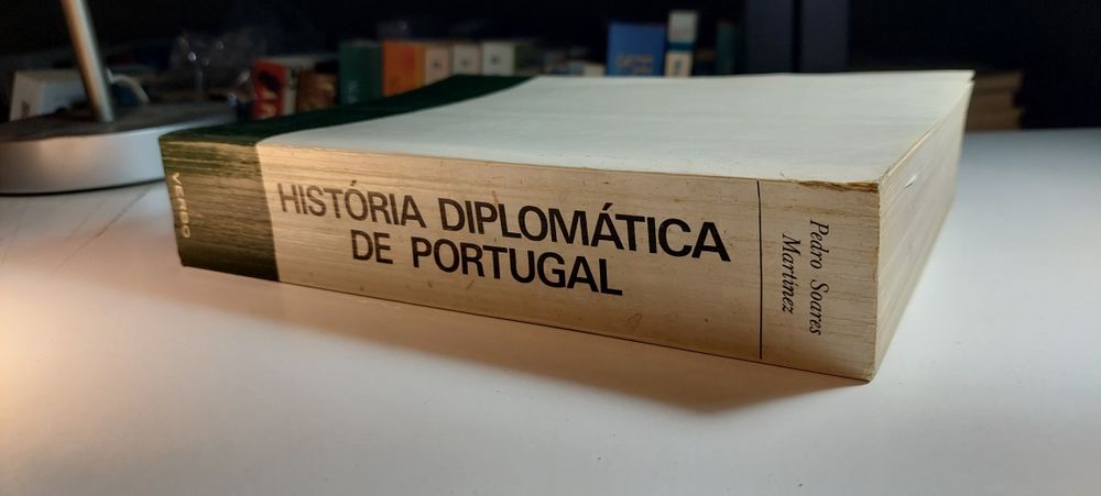 História Diplomática de Portugal - Pedro Soares Martínez