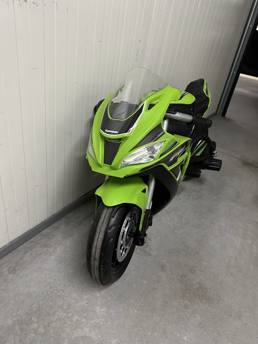 Moto kawasaki ninja crianca