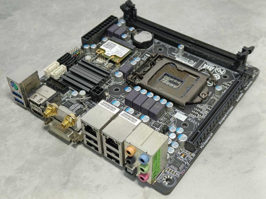 Материнська плата Gigabyte GA-Z77N-WiFi - MiniITX - LGA1155 з WiFi!