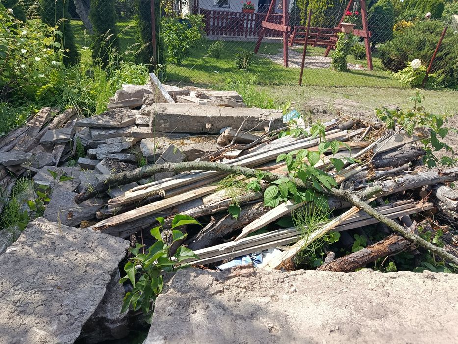 Oddam gruz po rozbiórce szklarni