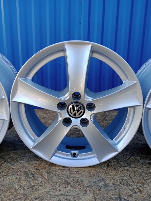Felgi Aluminiowe 5x100 r16 ET47 Audi Skoda VW Dezent