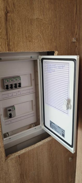 Eletricista Urgente Seixal 24h / VOU HOJE