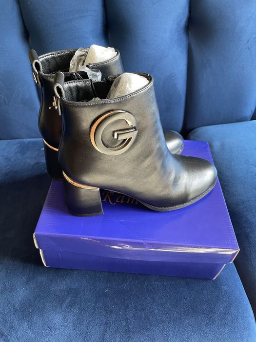 Botas novas N 39