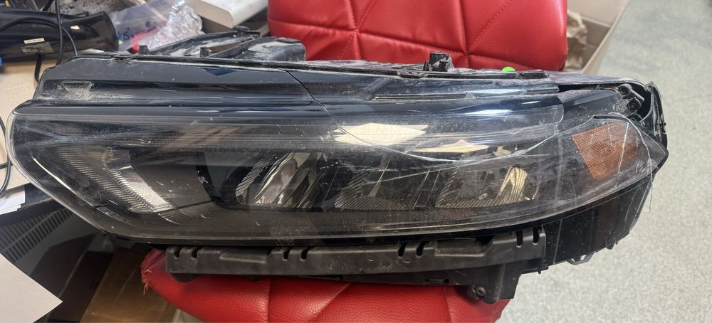 Фара dodge hornet