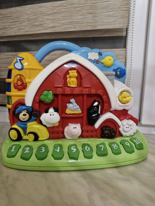 Chicco ферма/ігровий центр