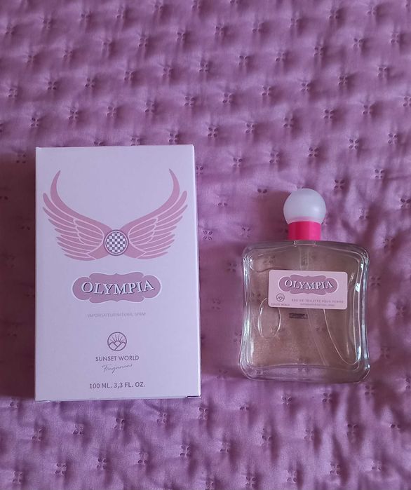Vendo perfumes Olympia e Diore.                   Preço negociável