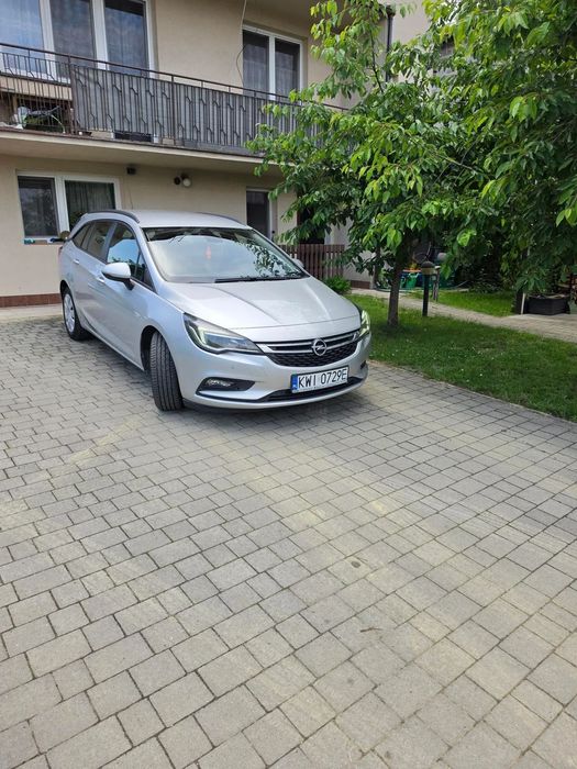 Opel Astra Salon Polska serwis ASO bezwypadkowy jeszcze bez Ad Blue