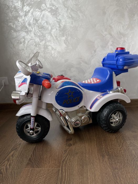 Дитячий електромотоцикл