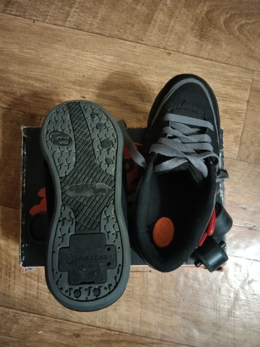 Продам кросівки -ролики