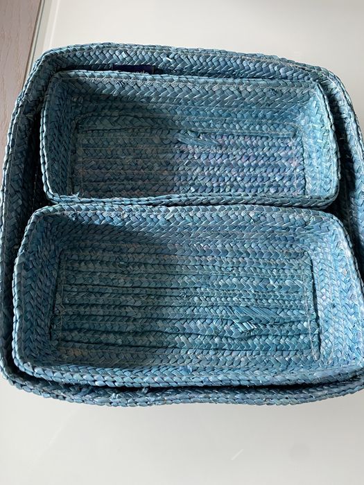 Conjunto de 3 cestos de palha - azuis -marca Charade