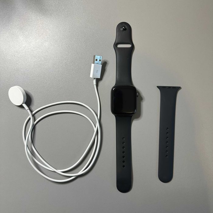 Apple Watch 5 44mm Space Gray Aluminium GPS
