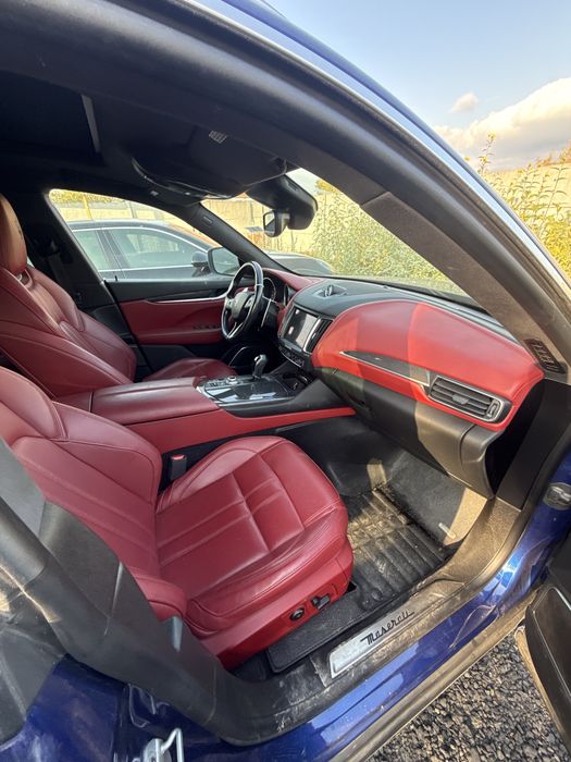 Maserati levante gransport sq4 430km odpala jeżdzi czerwony środek