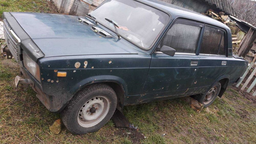 Альфа робочий,не потребуе вкладень.  Нові колеса,один власник.