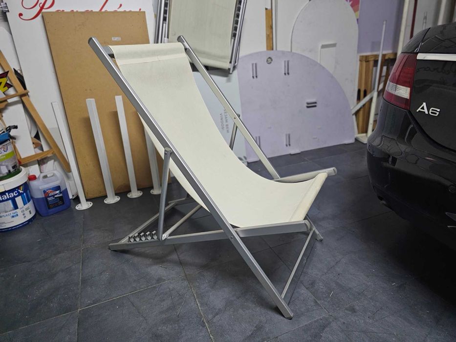 Espreguiçadeira piscina