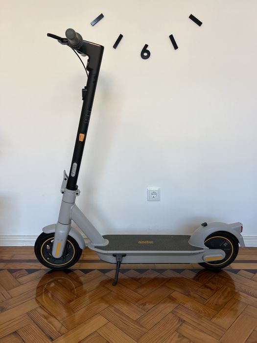 Segway / Trotinete Ninebot MAX G30LE II