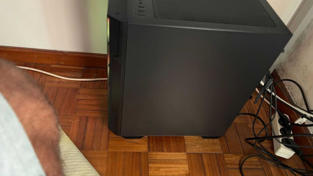 PC Gaming – Ryzen 5 8400F + RTX 5060 + 32GB DDR5